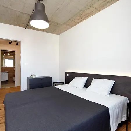 Mig Point V Centru Brna Apartamento *